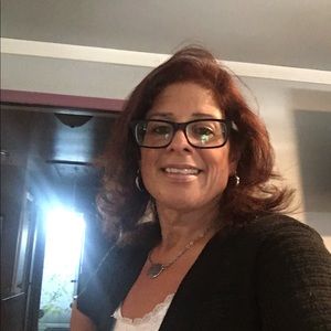 Meet your Posher, Ivette